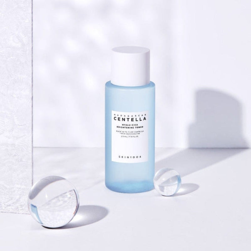 SKIN1004 Madagascar Centella Hyalu-Cica Brightening Toner 210ml - photo 6